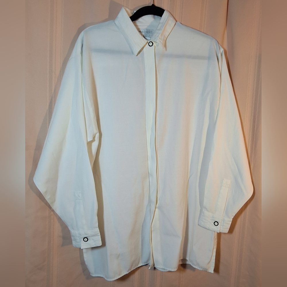 PARTNERS Elegant Cream/Ivory Button-Down Shirt
